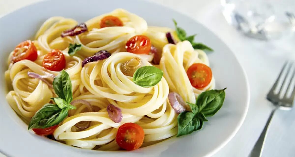Подача пасты в ресторане фото Бесплатный купон: Ресторан Pecorino для ценителей итальянской кухни - акция до 0