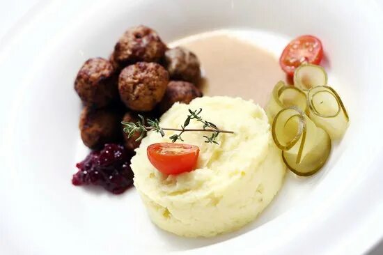Подача пюре в ресторане фото Steamed Halibut - Picture of Palete, Riga - Tripadvisor