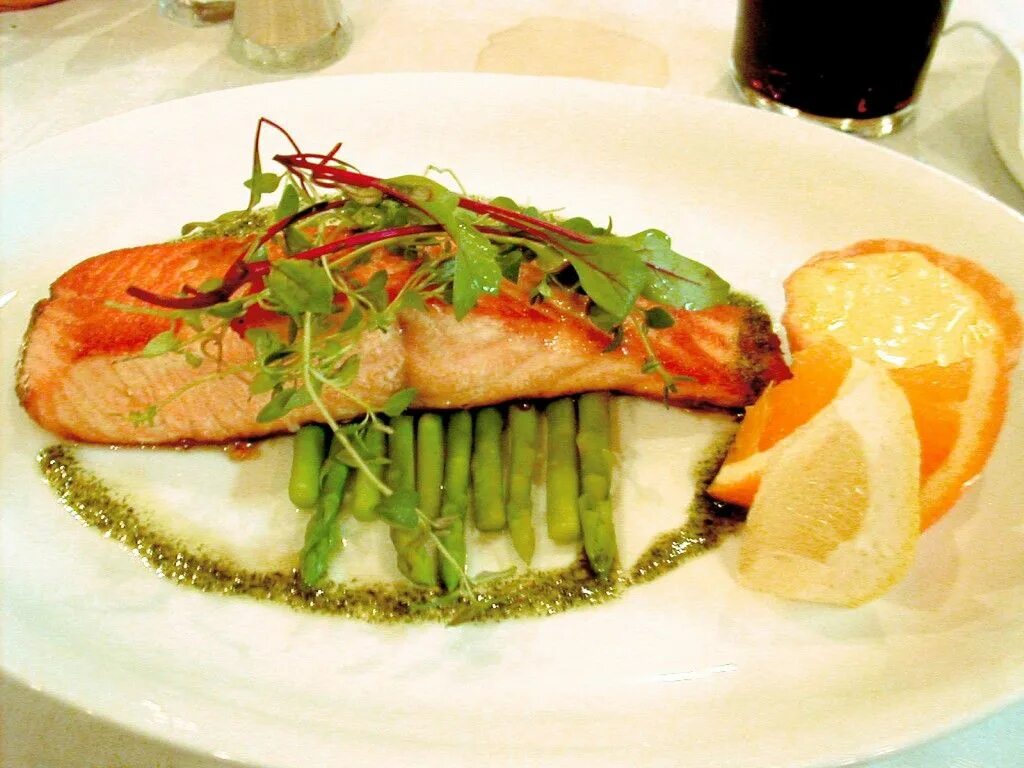 Подача рыбы фото Pin on Fun Recipes and Foodie Facts