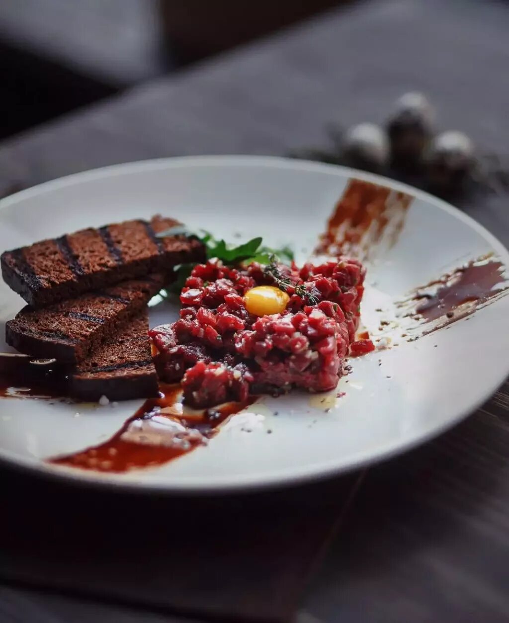 Подача тартара из говядины в ресторанах фото Ресторан Стейк-хаус Red. Steak&Wine, : цены и меню, адрес, фото - Poisk.bz