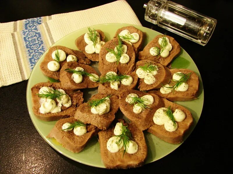 Подача языка на праздничный стол с фото Закуска "Язык" * Закуски мясные Страница 2
