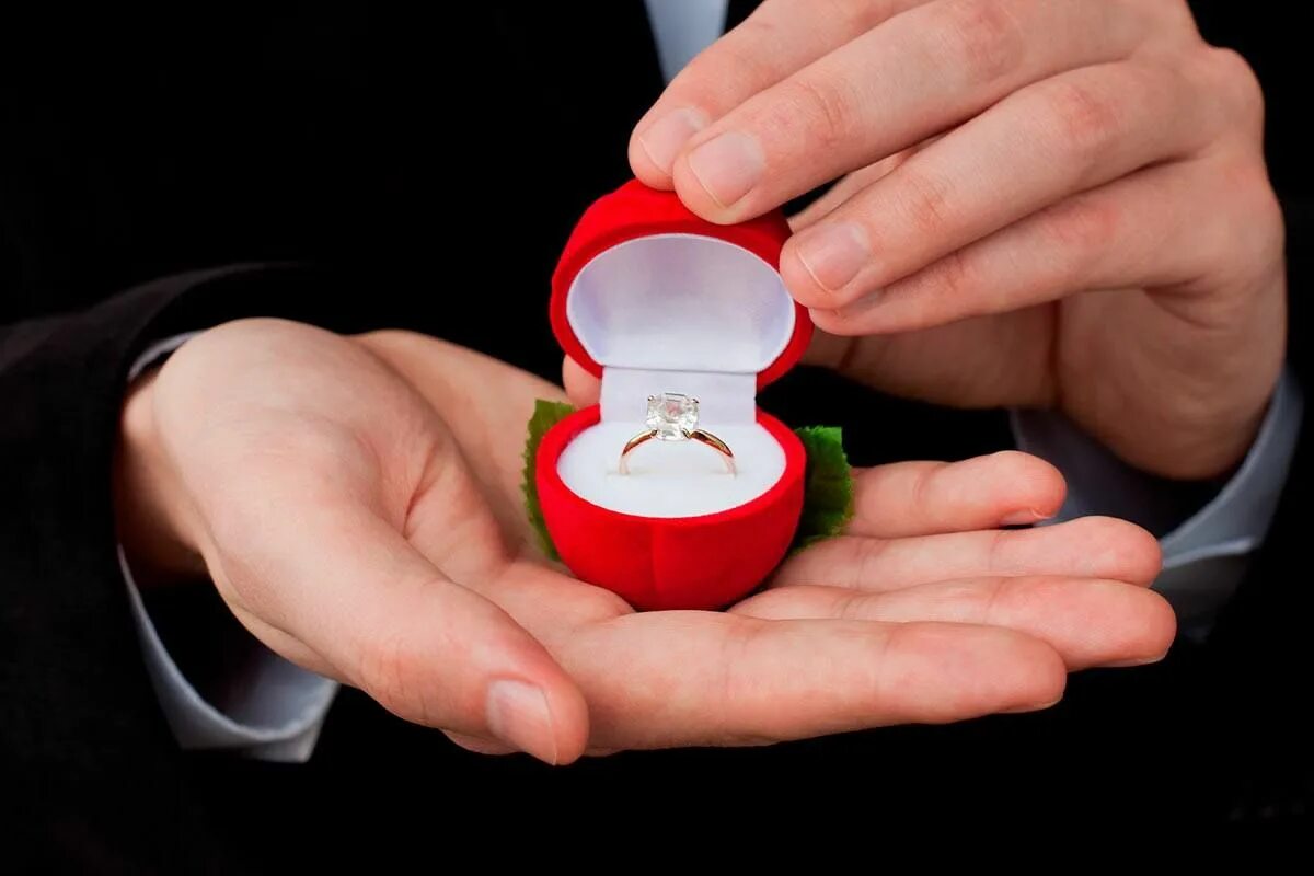 Подарили кольцо фото 18 Engagement Ring Designs Your Honey Won’t Resist in 2021 Designer engagement r