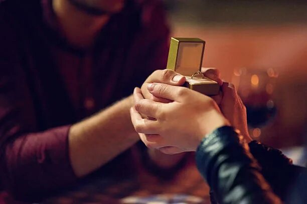 Подарили кольцо фото Best Man Holding Engagement Ring Stock Photos, Pictures & Royalty-Free Images - 