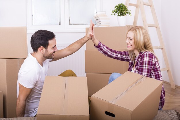Подарили квартиру что делать дальше оформление Page 3 72,000+ Moving Hands Pictures