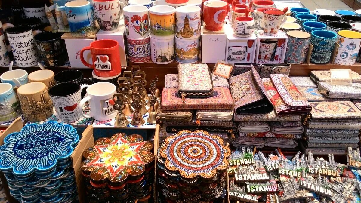 Подарки из турции что привезти фото Египетский базар. Огромные цены и только для туристов. Золото, специи, чаи, масл