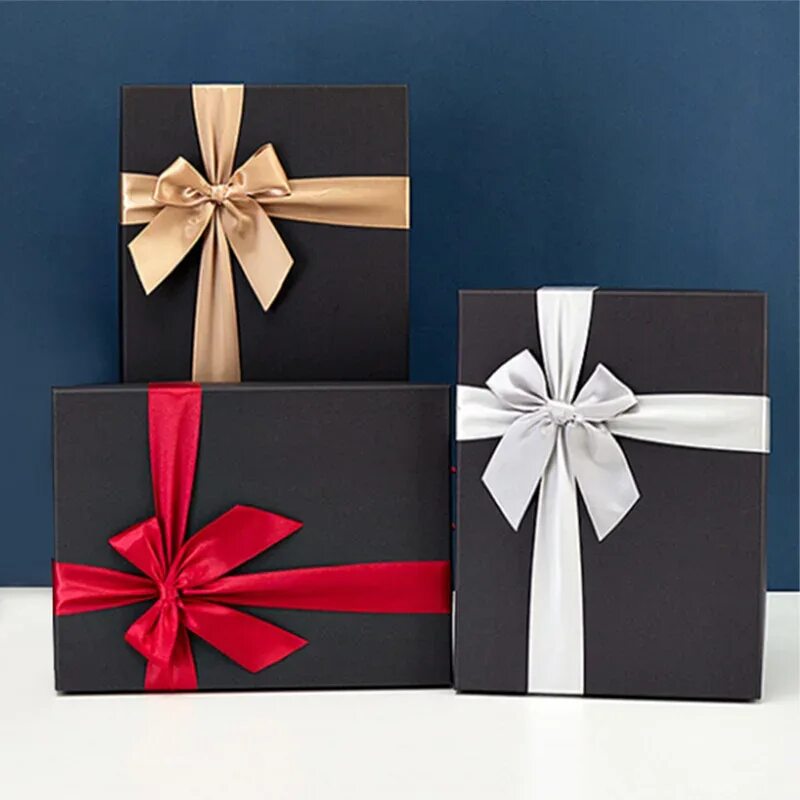 Подарки коробки с лентами фото Valentine's Day Gift Box Rectangular Black Gift Box Beloved Paper with Ribbon Bo