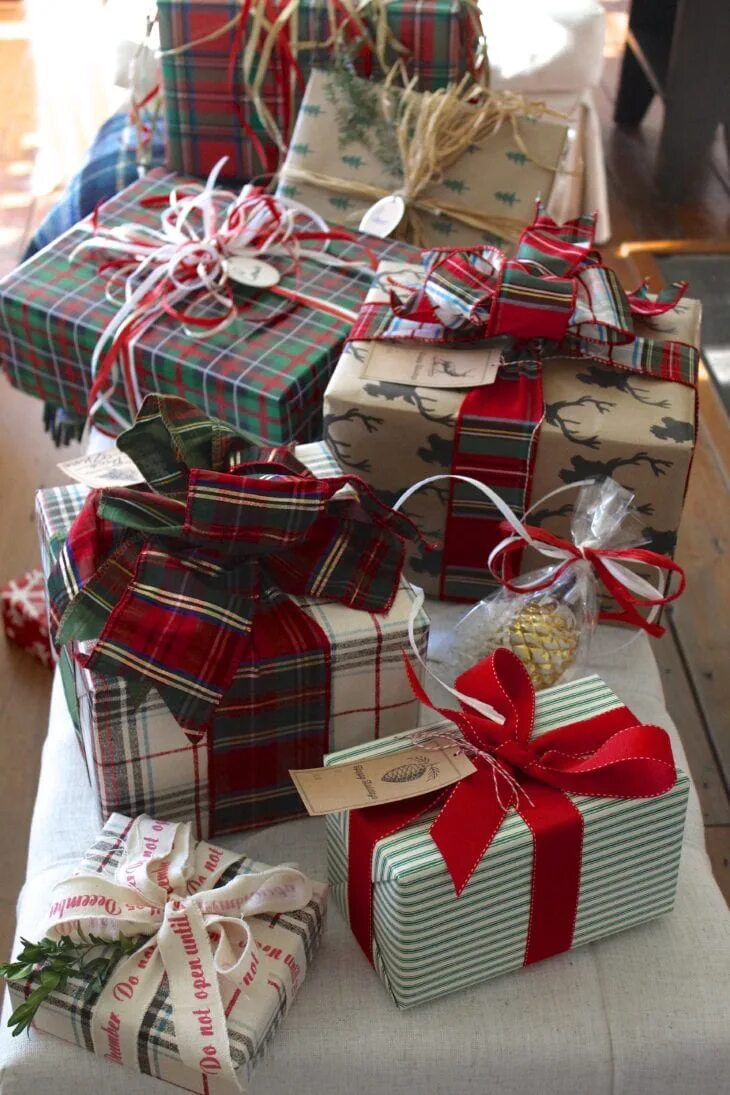 Подарки оформление фото December 2017 Nora Murphy Country House Christmas present wrap, Holiday mix, Chr