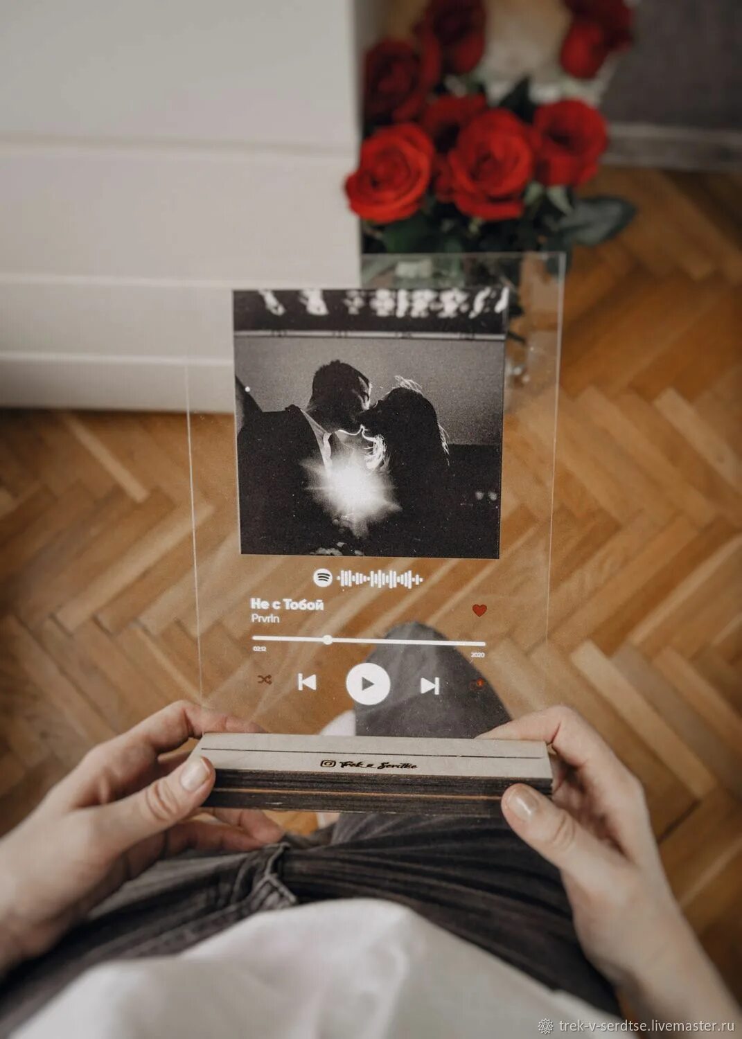 Подарок фото на стекле с песней Элементы интерьера: Фото и трек/песня на стекле в интернет-магазине на Ярмарке М