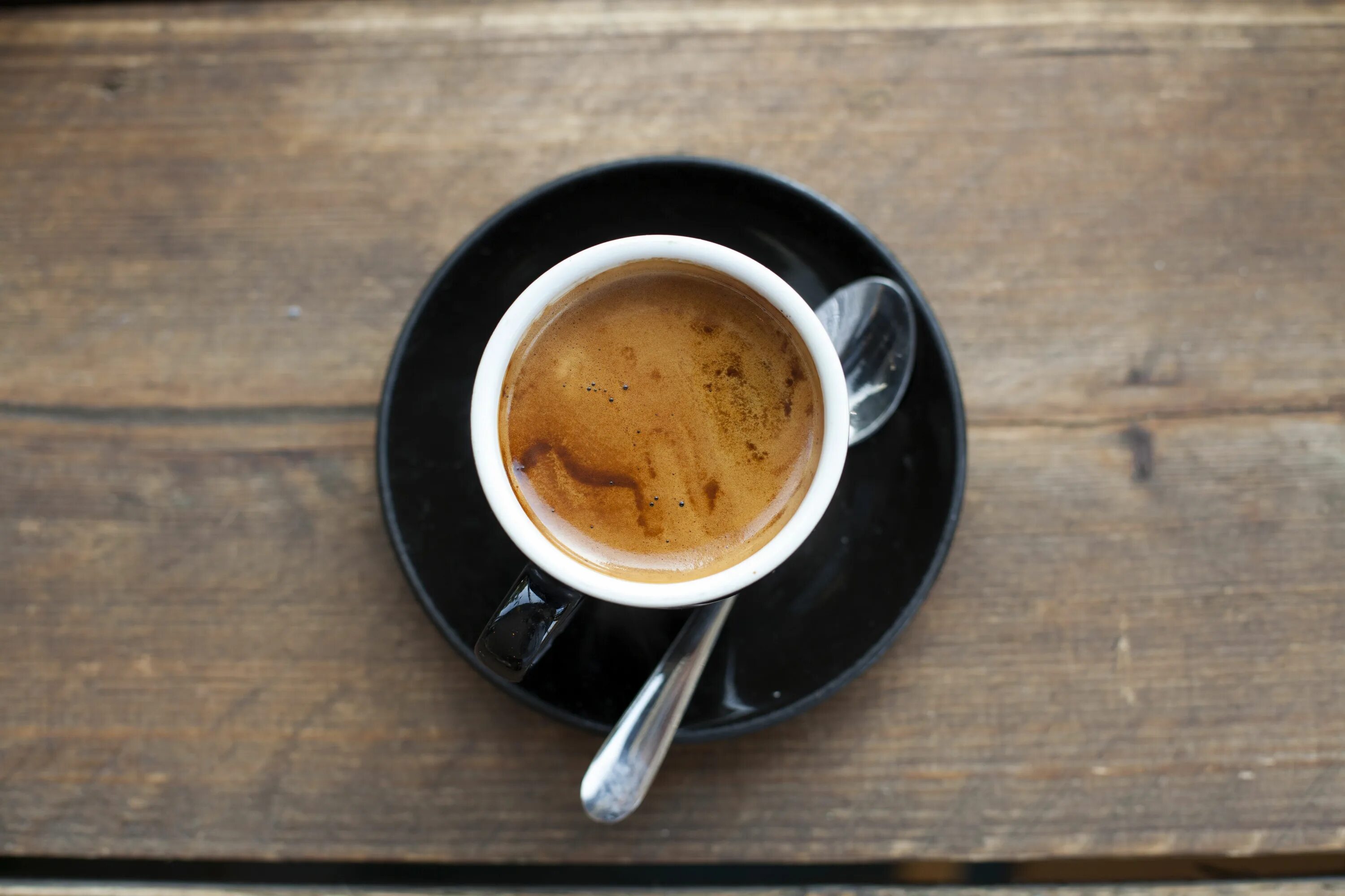Подать кофе фото What Is Espresso? Here’s What Makes it Different From Coffee