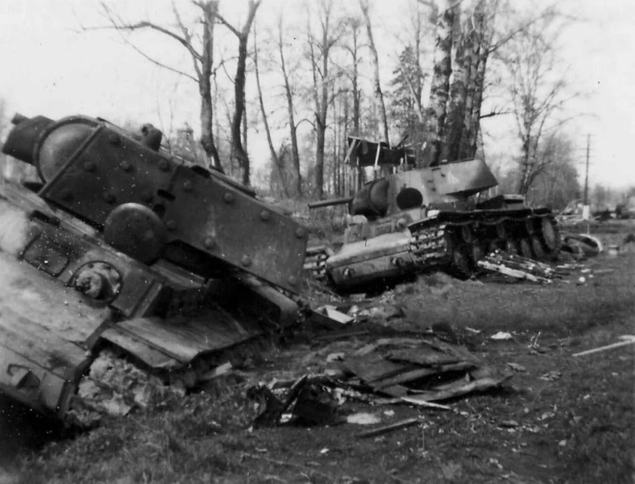 Подбитые танки фото Раскрыты подробности советского контрудара 1941 года - Телеканал "ПОБЕДА"!