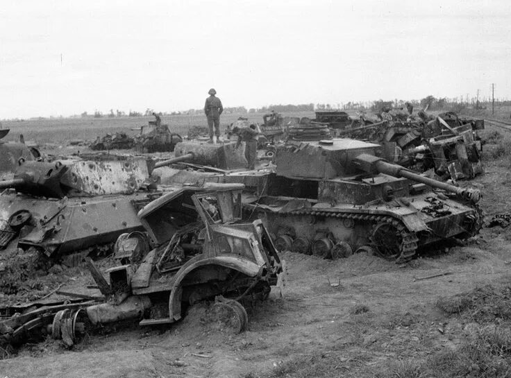 Подбитые танки второй мировой войны фото WWI & WWII Military History & Posts I Enjoy. - bmashina: Dump destroyed and dama