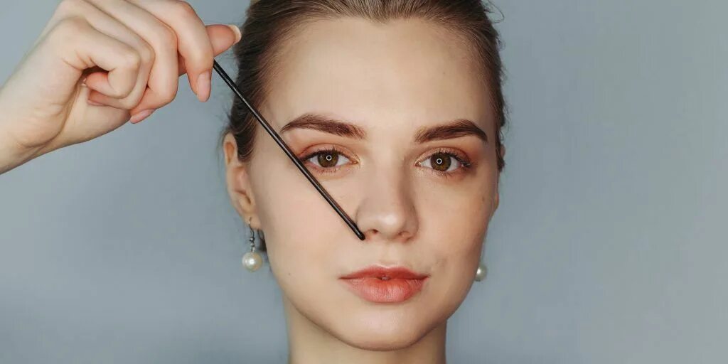 Подбор бровей по фото Определите конец брови Eyebrow shape, Perfect brows, Eyebrows
