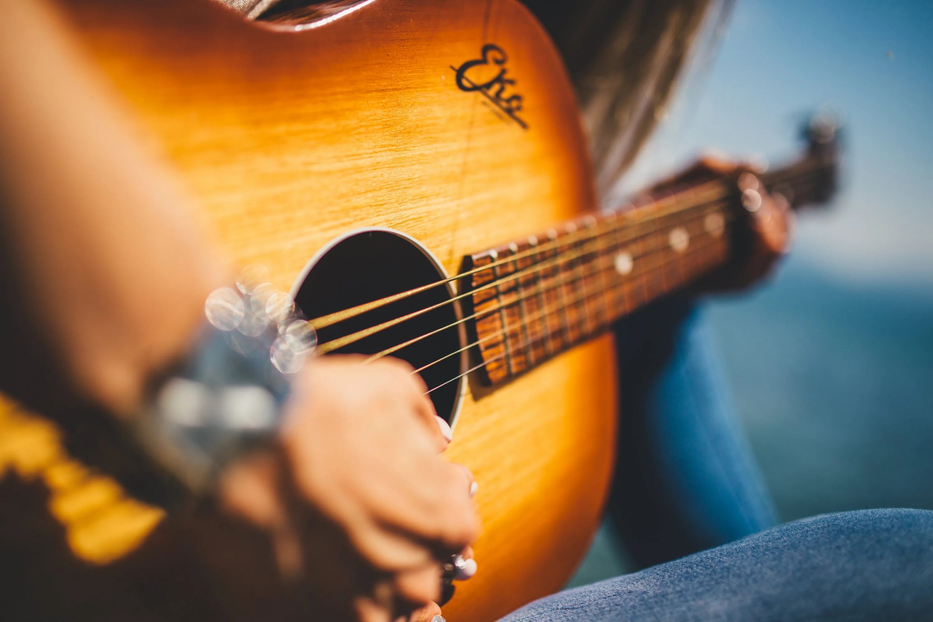 Подбор песни под фото Music in Dubai Musement