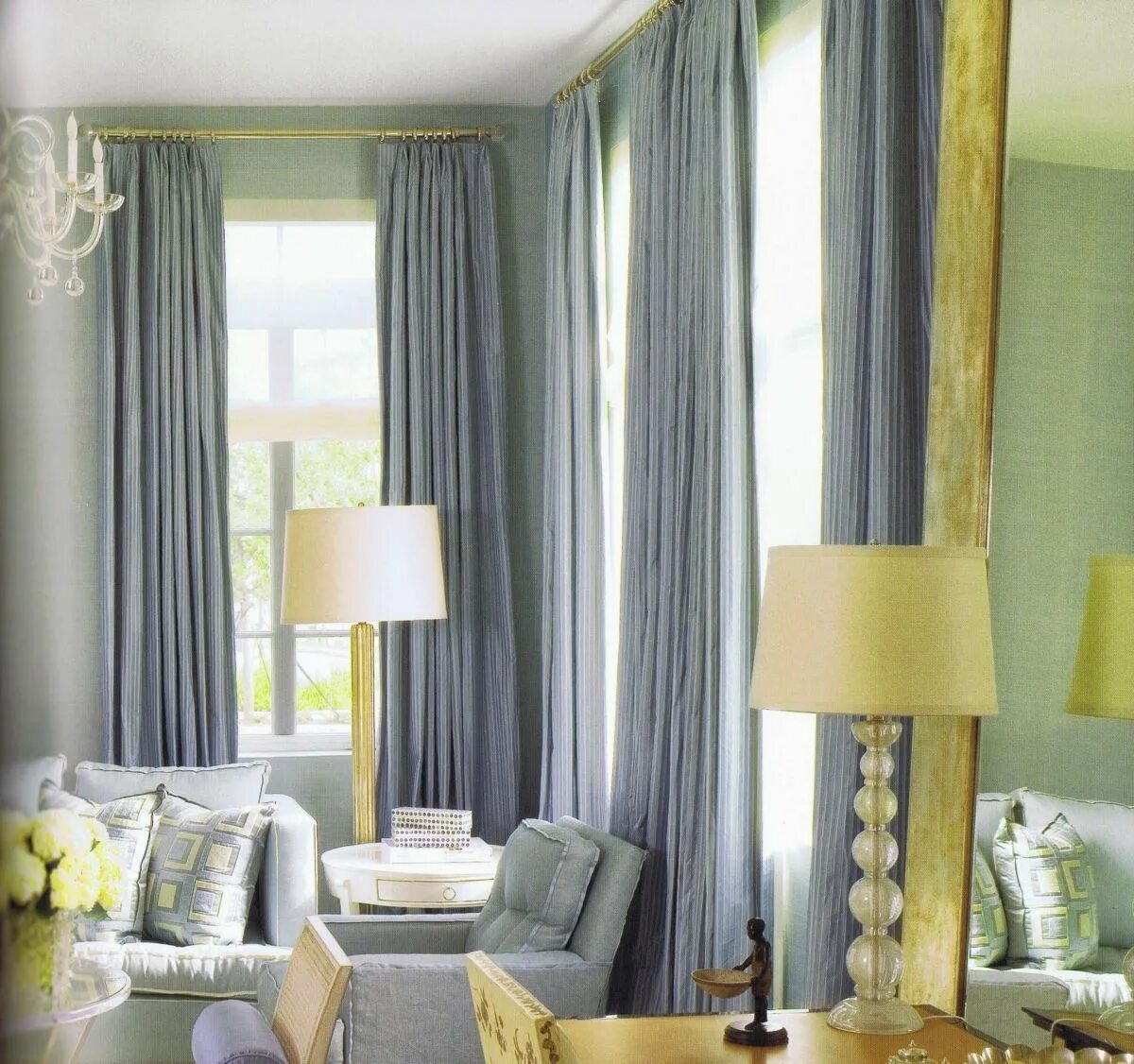 Подбор цвета штор в интерьере What Are Analogous Colors And How Are They Used? Decor color schemes, Monochroma