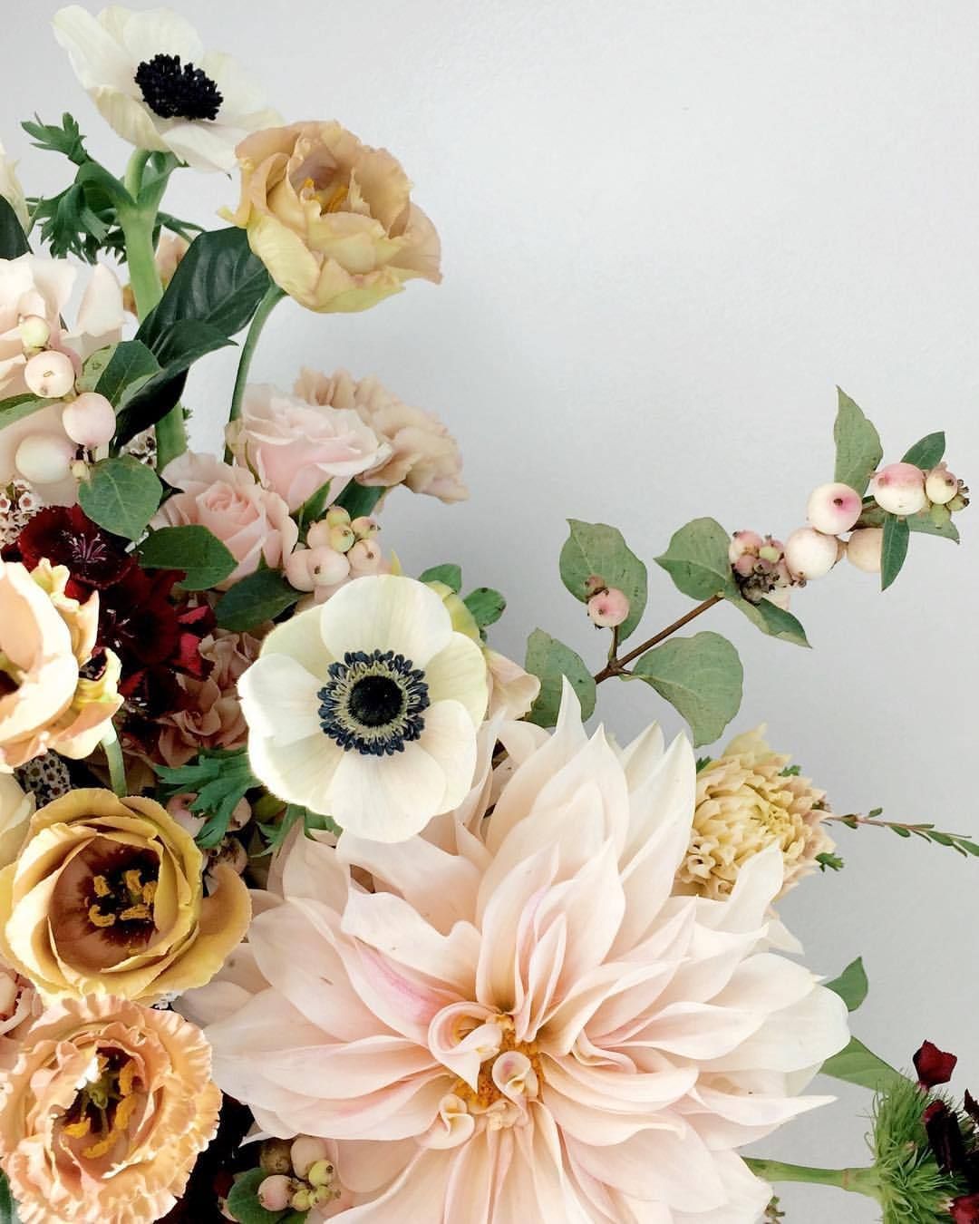 Подбор цветов онлайн по фото бесплатно Fall flower arrangement Schöne blumen, Blumengestecke, Blumen