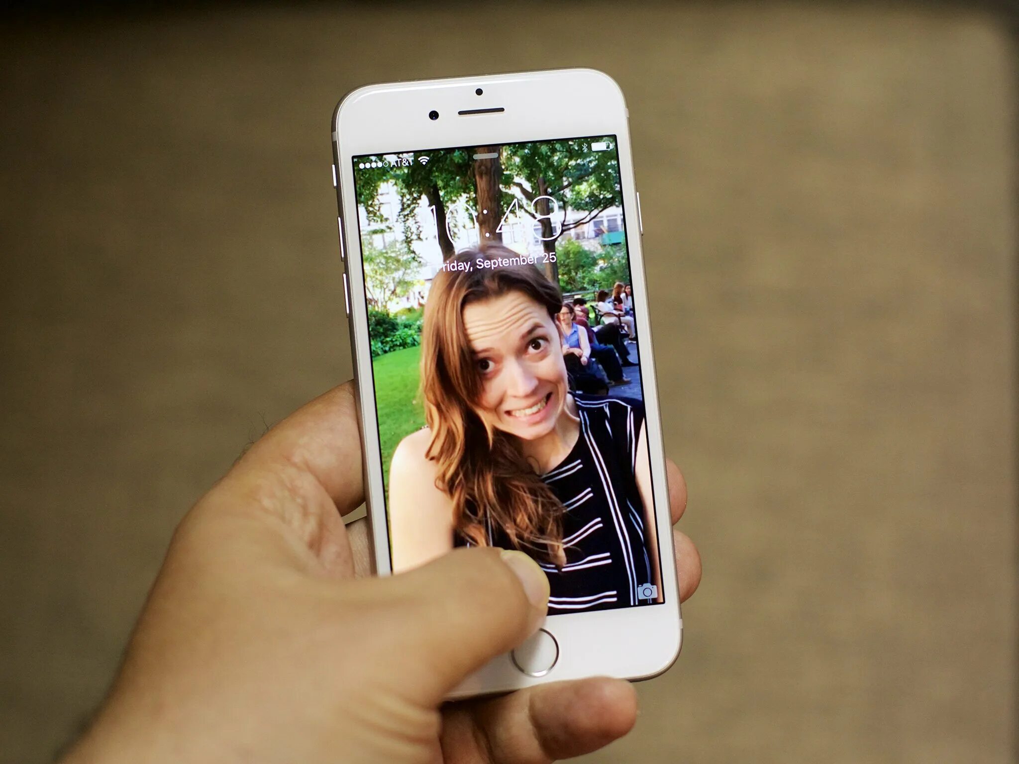 Подборка фото на айфоне How to use GIPHY to turn GIFs into Live Photos iMore