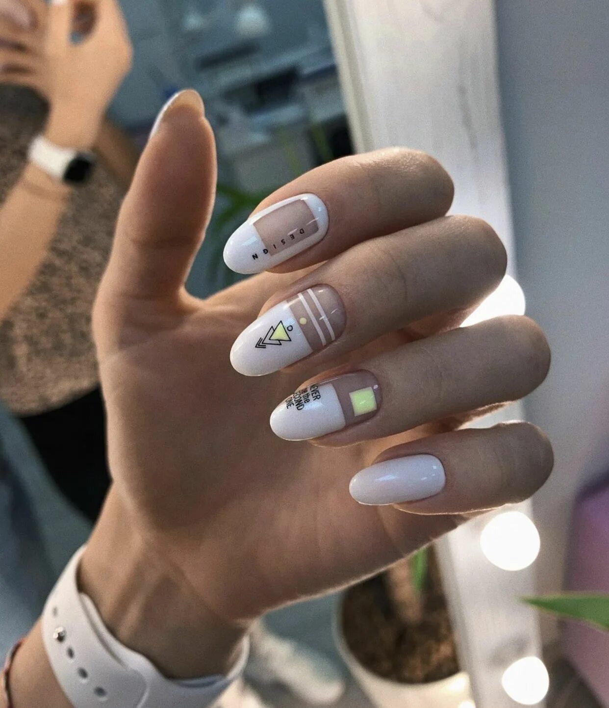 Подборка идей маникюра Pin de Heidi Lopez en uñas Diseños de uñas mate, Uñas de gel cortas, Manicura de