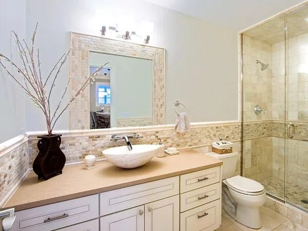 Подборка плитки для ванной комнаты фото дизайн Gray bathroom with beige tile. Badezimmer fliesen beige, Badezimmer beige, Badez