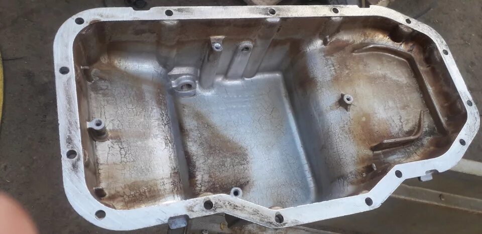 Поддон двигателя фото Замена масла со снятием поддона - ГАЗ Соболь 4х4, 2,4 л, 2006 года плановое ТО D