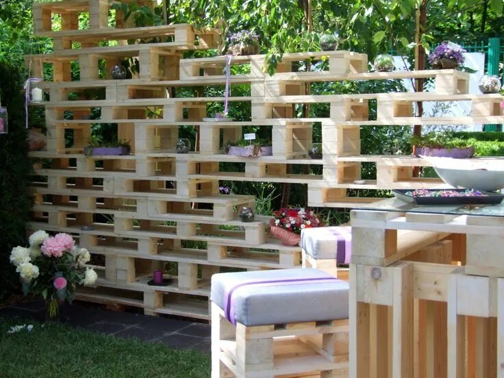 Поддоны для дачи идеи фото Из паллет можно делать буквально всё Pallet fence diy, Pallet diy, Pallet projec