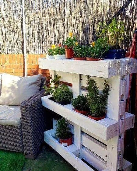 Поддоны для дачи идеи фото Jardim Vertical de Paletes Jardin con palets, Palets maceteros, Muebles de jardi