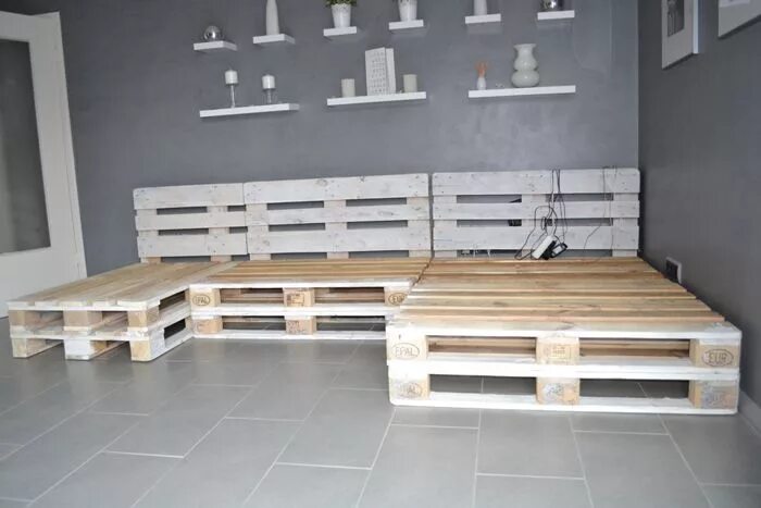 Поддоны в интерьере фото Palettensofa selber bauen - wirklich so einfach? Sofa selber bauen, Couch selber