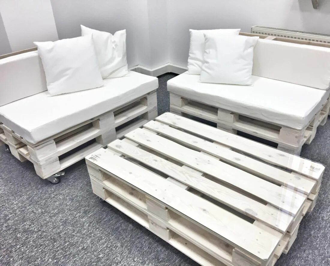 Поддоны в интерьере фото KOLOR : NATURALNY 459zł MATERIAŁ : DRWNO SOSNA, Z DWÓCH PALET, WYMIARY Głębokość
