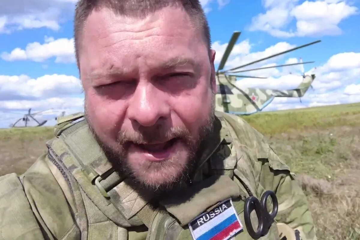 Поддубный военкор последние новости фото на сегодня Поддубный показал доставку российских военных вертолетами в бой под Купянск - МК