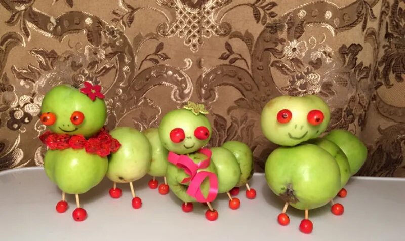 Поделка гусеница из яблок пошагово с фото Поделка из яблок гусеница своими руками пошагово. Как сделать для детского сада.