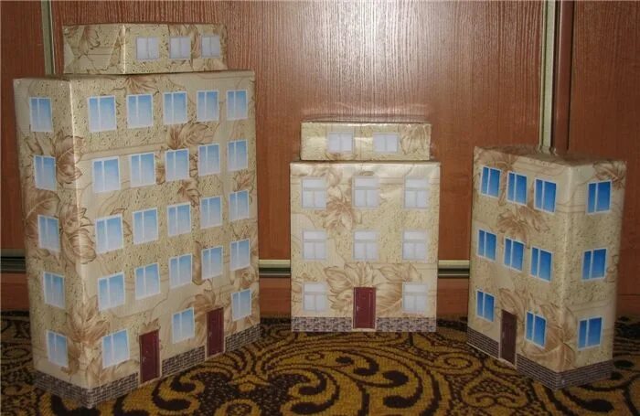 Поделка из коробок фото На этой странице Вы найдете игры и игрушки, которые не потребуют много материаль