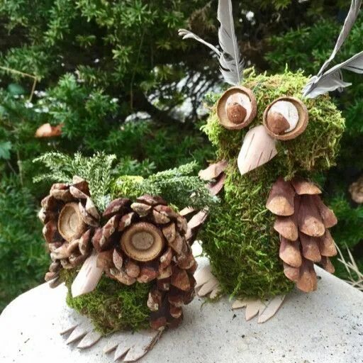 Поделка из шишек разных хвойных деревьев фото Owls are one of my favorite critters. This one I've made 100% from things I've f