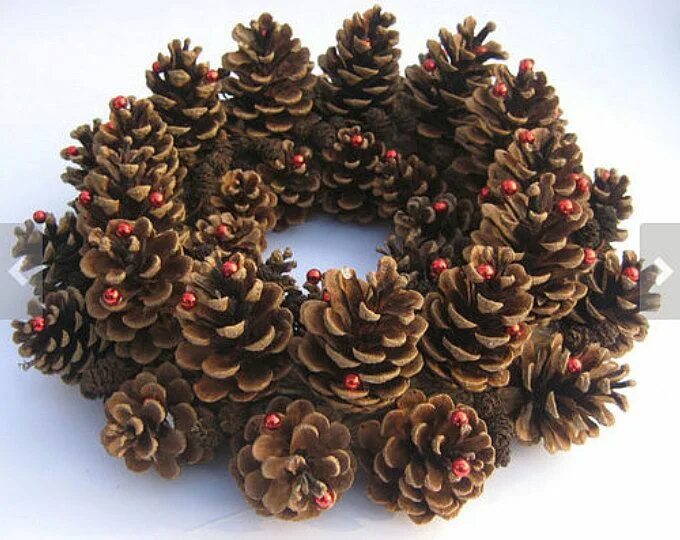 Поделка из шишек разных хвойных деревьев фото This item is unavailable - Etsy Christmas wreaths, Holiday wreaths, Dried wreath
