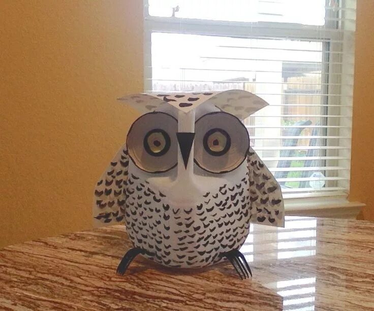 Поделка сова фото A DIY Milk Jug Snow Owl Owl crafts, Snow owl, Milk jug crafts