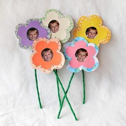 Поделка цветок с фото ребенка Bouquet of Photo Flowers Crafts Spoonful Grandparents day crafts, Daycare crafts