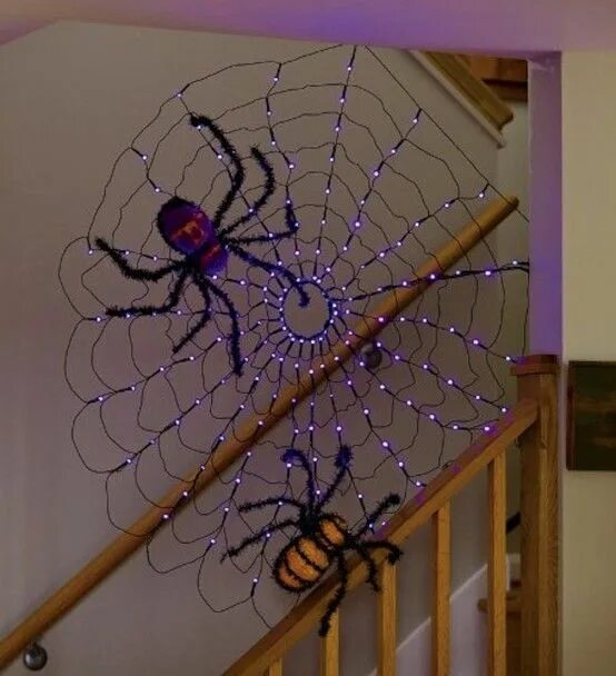 Поделка в садик паук на паутине фото Comes with two spiders but you can double the fun of any Halloween decorating by