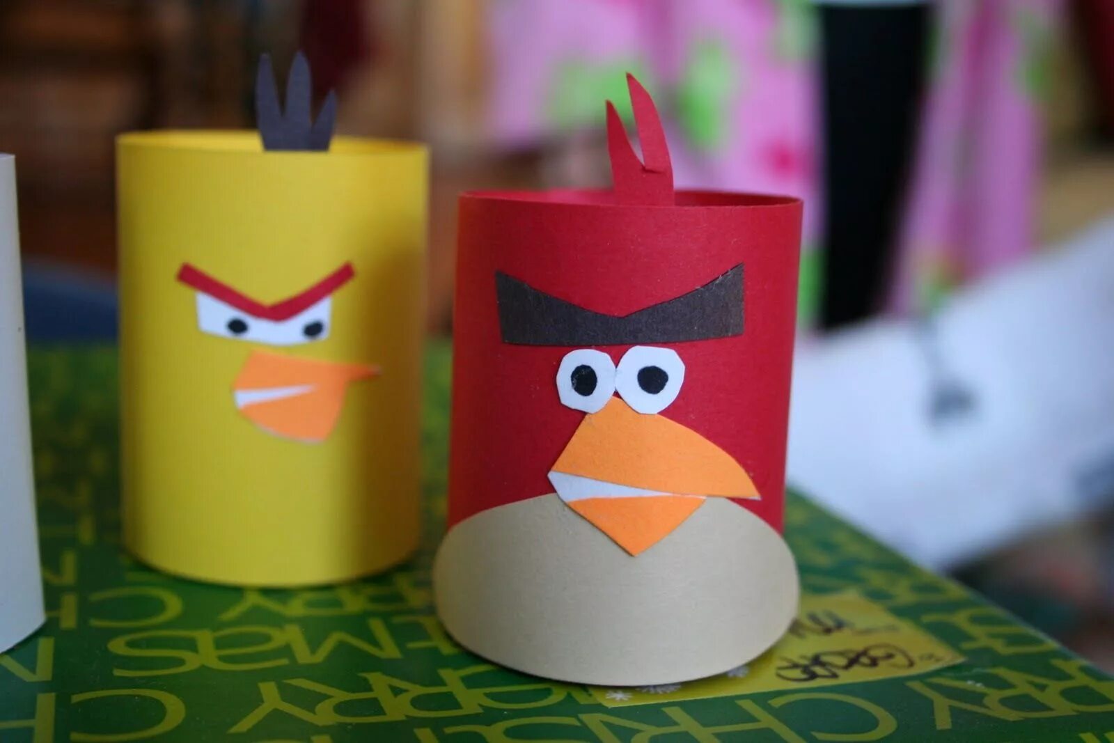 Поделки 6 лет фото Angry bird paper Klopapierrollen basteln, Klorollen basteln, Kunsthandwerk für k