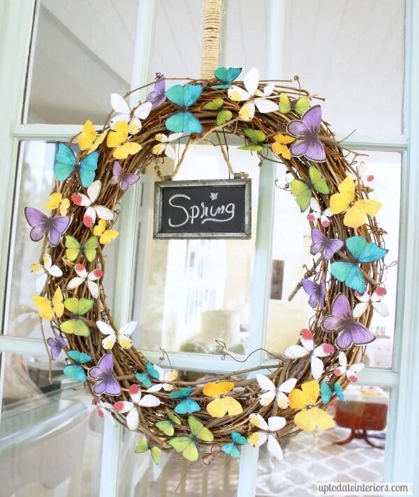 Поделки декор фото Make a Beautiful DIY Butterfly Wreath in 3 Easy Steps - Easter spring wreath, Sp