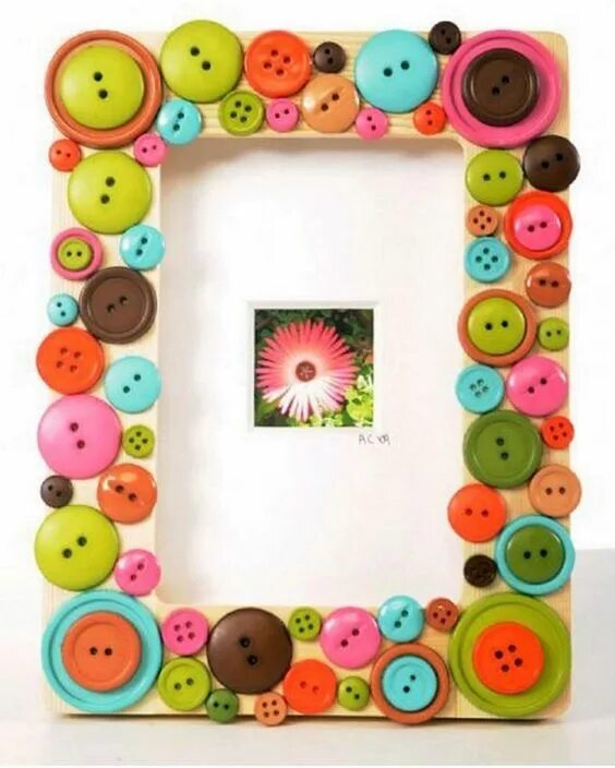 Поделки детскими руками фото 51 Cute DIY Button Craft Ideas for You to Do At Home Picture frame crafts, Butto