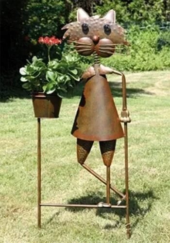Поделки для дачи из металла своими руками 25 Unique Backyard Designs, Wrought Iron Furniture and Yard Decorations Wrought 