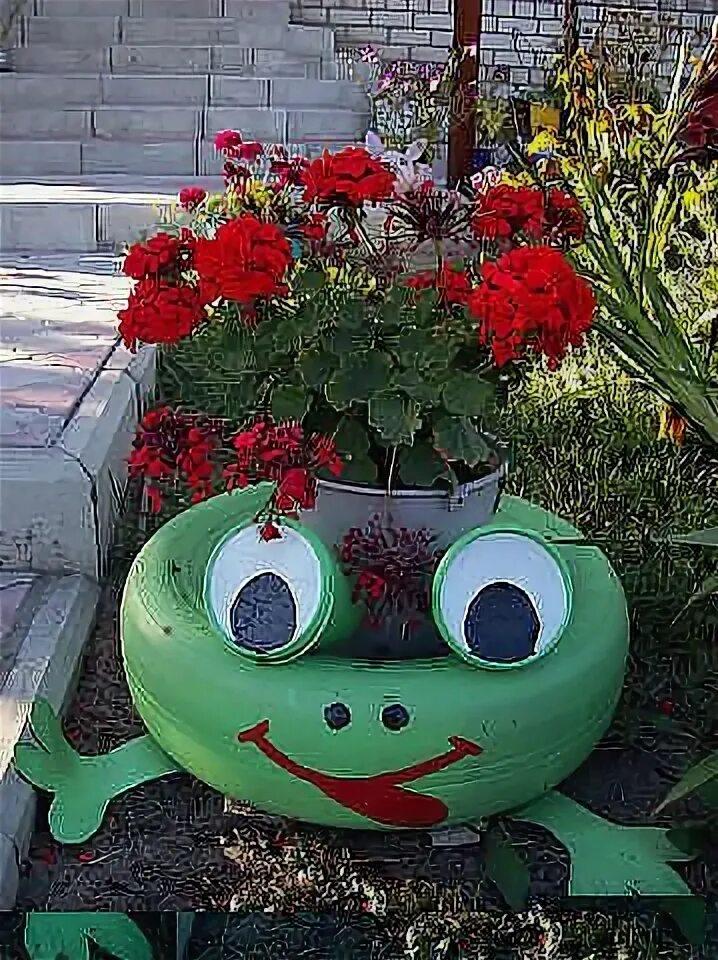 Поделки для дачи своими руками Лягушка Llantas decoradas para jardin, Jardines con material reciclado, Macetero
