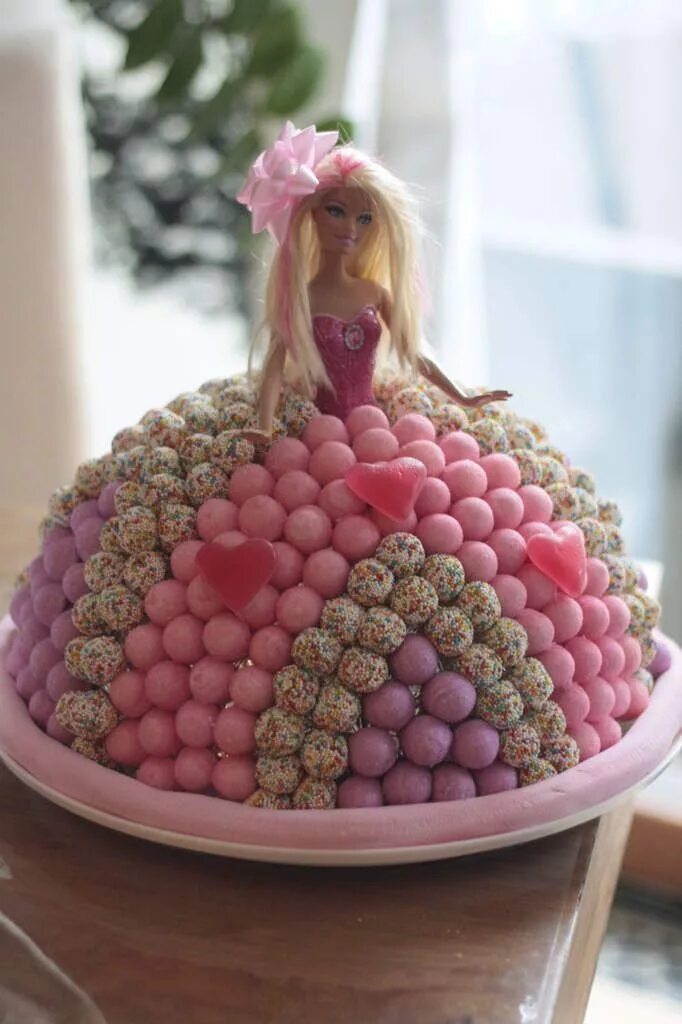 Поделки для девочек фото La plus belle barbie - LES PETITES HONGROISES Gateau bonbon, Artisanat de bonbon