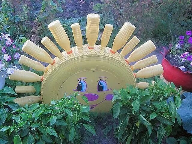 Поделки для сада с пошаговым фото kreáció, újrahasznosítás: Gumiabroncs és PET-palack felkelő napocska Tire garden