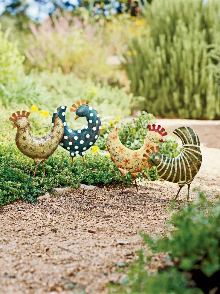 Поделки для украшения сада фото Funky Chicken Garden Accents Искусство устройства садов, Садовые скульптуры, Сад