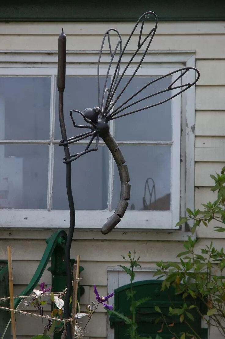 Поделки из арматуры фото Dragonfly Sculpture for Metal Art Enthusiasts