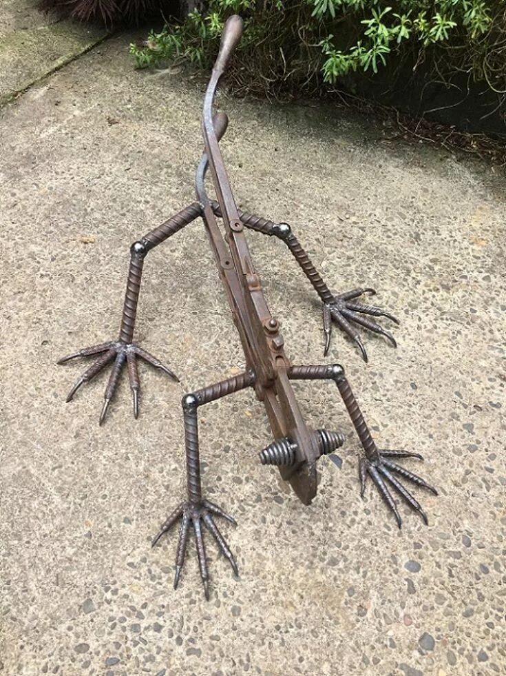 Поделки из арматуры фото Iguana Top Welding art, Welding art projects, Scrap metal art