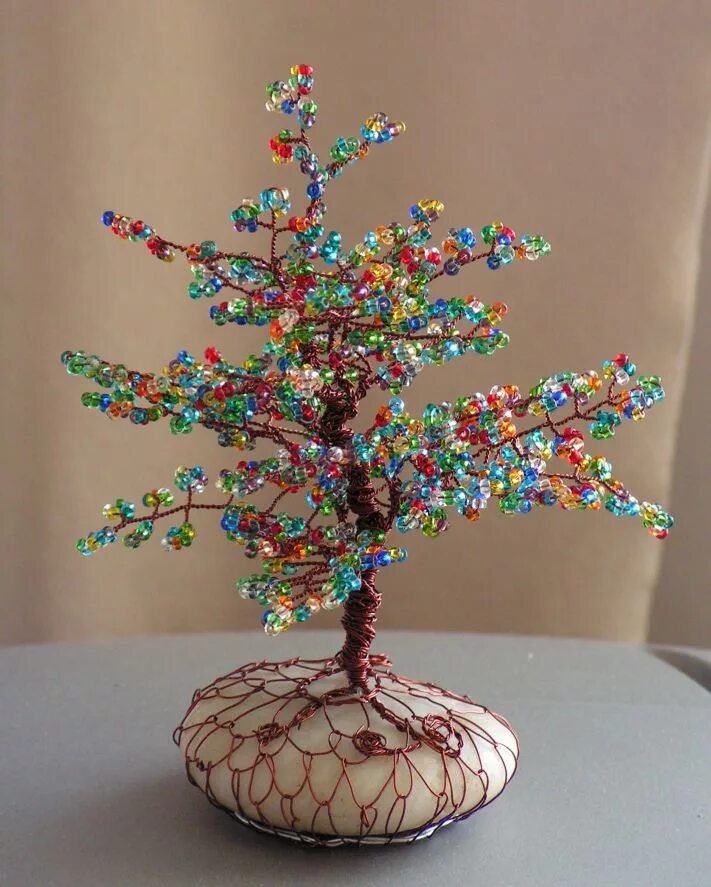 Поделки из бисера своими руками фото korálkové stromečky - Hledat Googlem Wire crafts, Beaded crafts, Flower diy craf