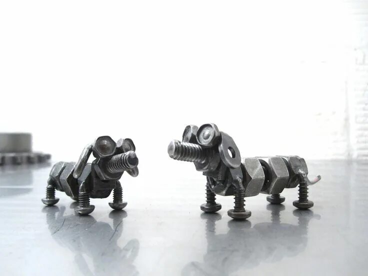 Поделки из болтов и гаек фото Nuts and bolts wiener dogs, Capone and Lexie Welding art, Welding art projects, 