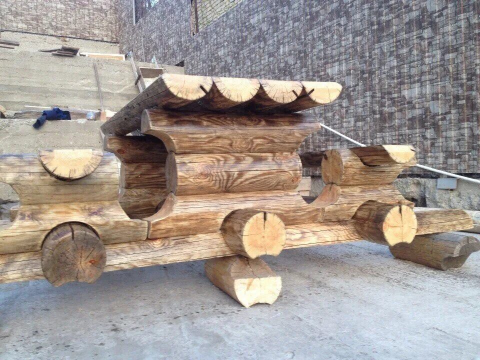 Поделки из бревна фото Стол из бревна без гвоздей - Дом Мебели.ру