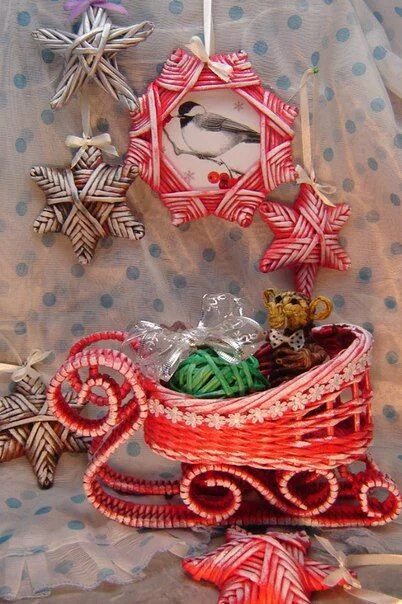 Поделки из бумажной лозы своими руками фото title (с изображениями) Рождественские корзины, Поделки своими руками, Поделки-к