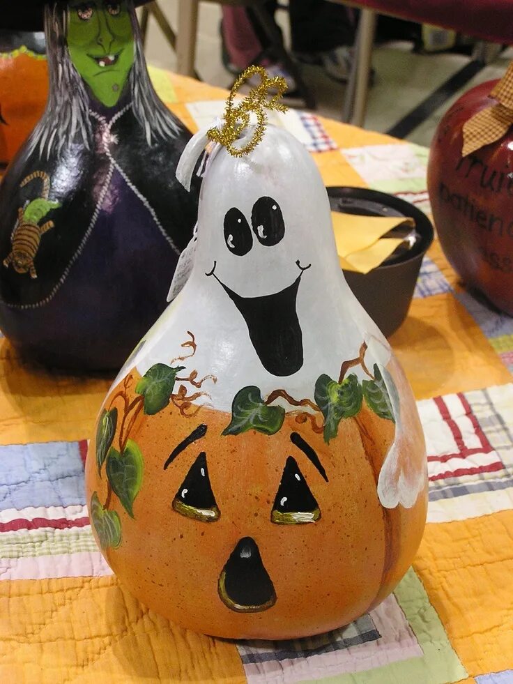 Поделки из бутылочной тыквы своими руками фото Ghost in Pumpkin Halloween Decoration